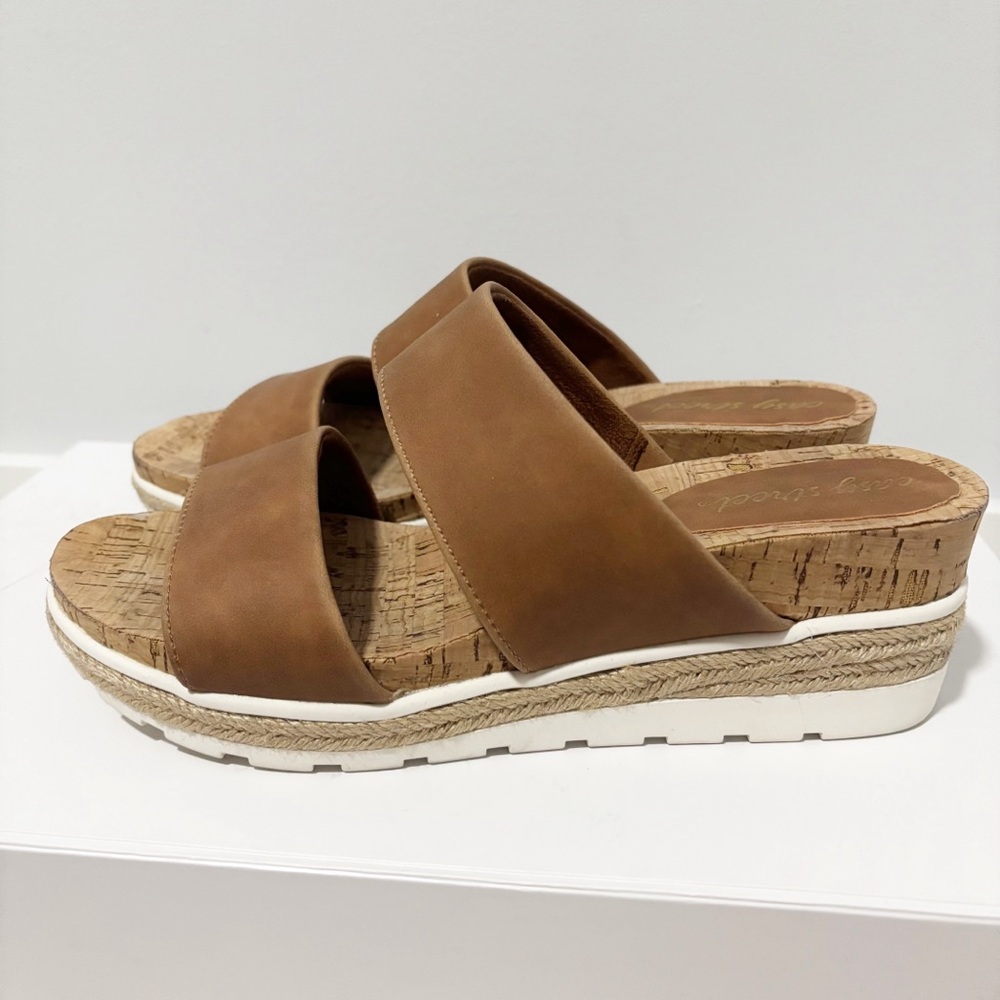 Easy‎ Street Womens Maryann Wedge Sandal Slip On Comfort Faux Brown Leather 7.5 - Picture 5 of 10